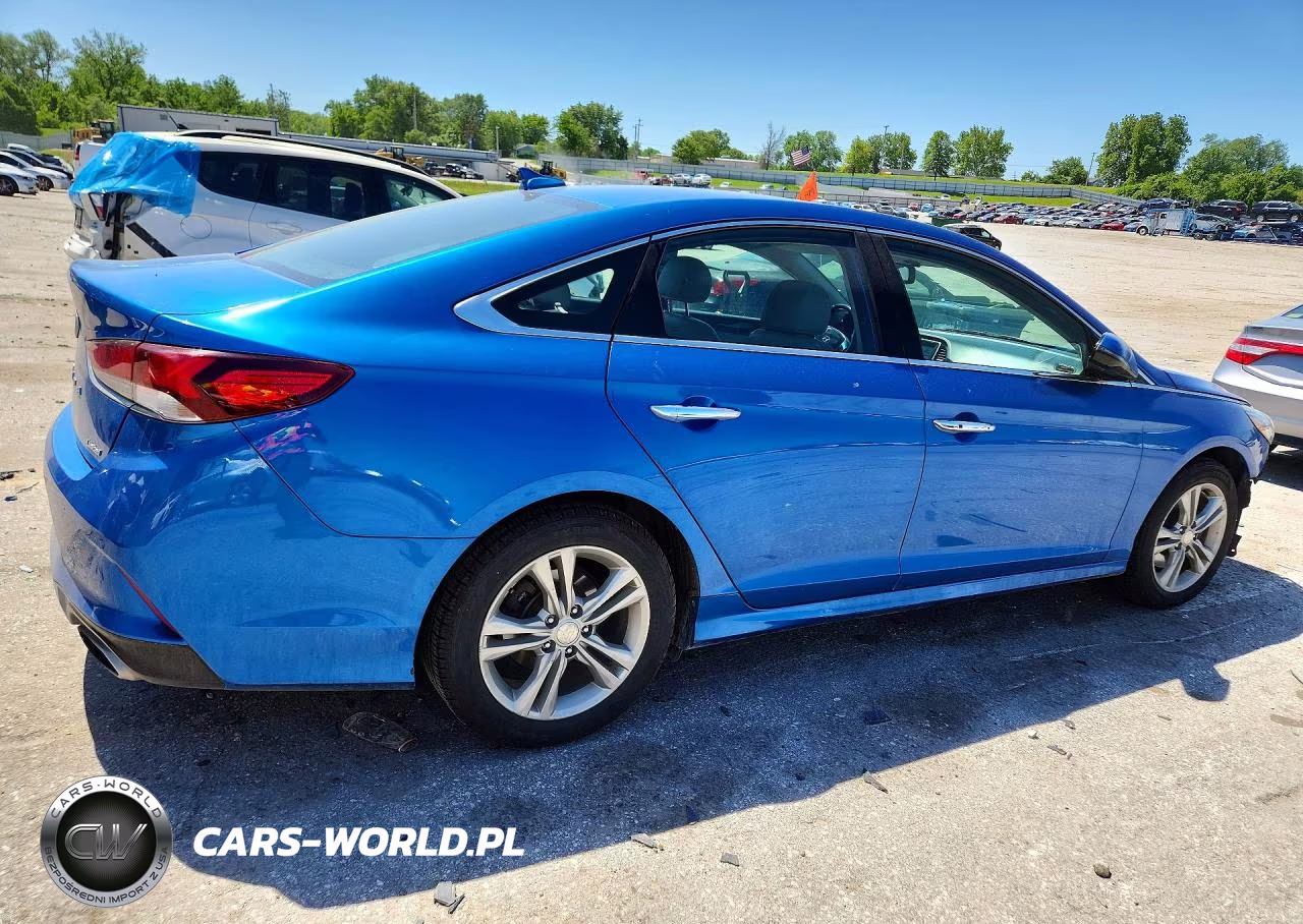2018 Hyundai Sonata Limited VIN:5NPE34AFXJH691971 - 3