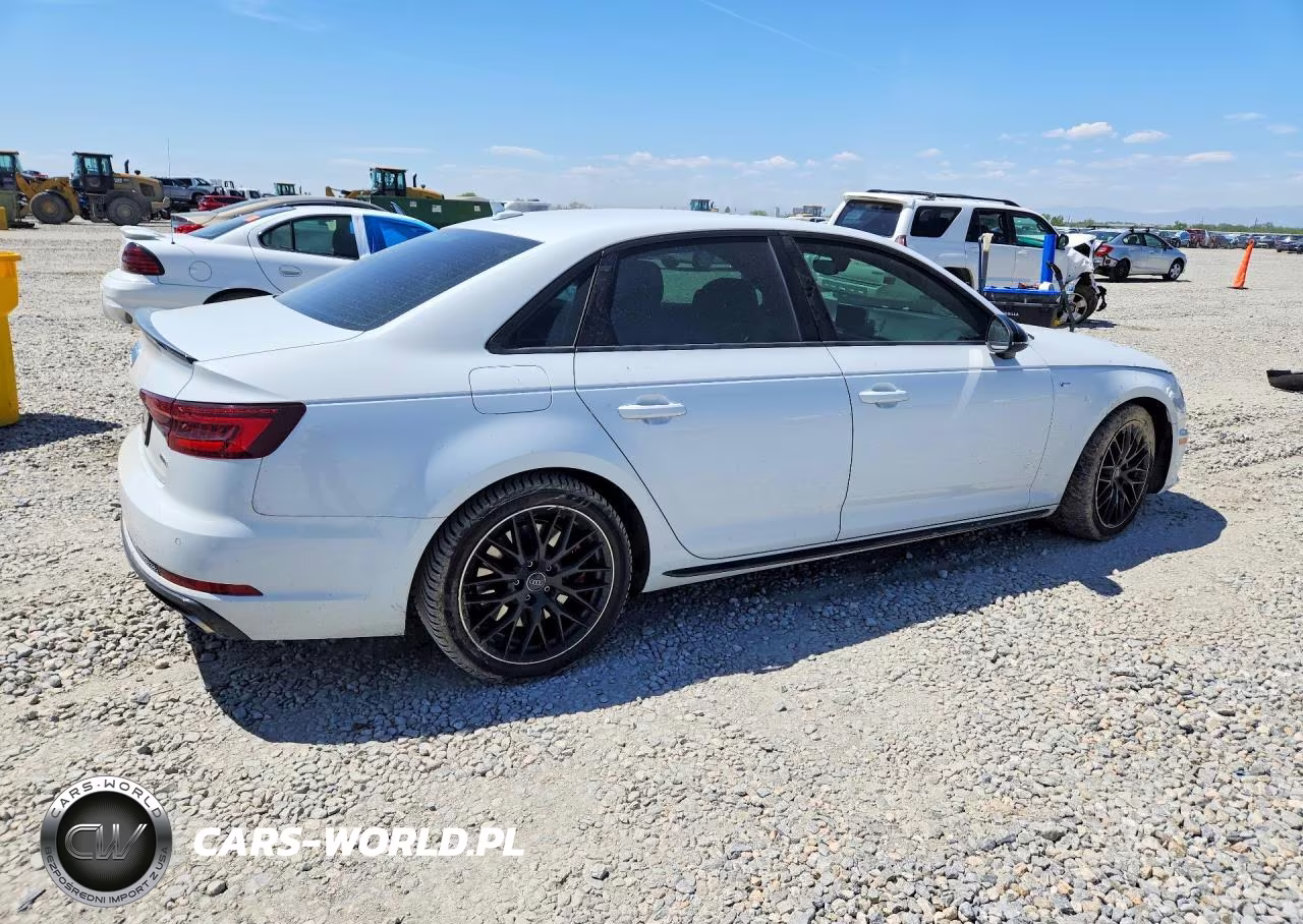 2019 Audi A4 Premium Plus VIN:WAUENAF46KA109404 - 3
