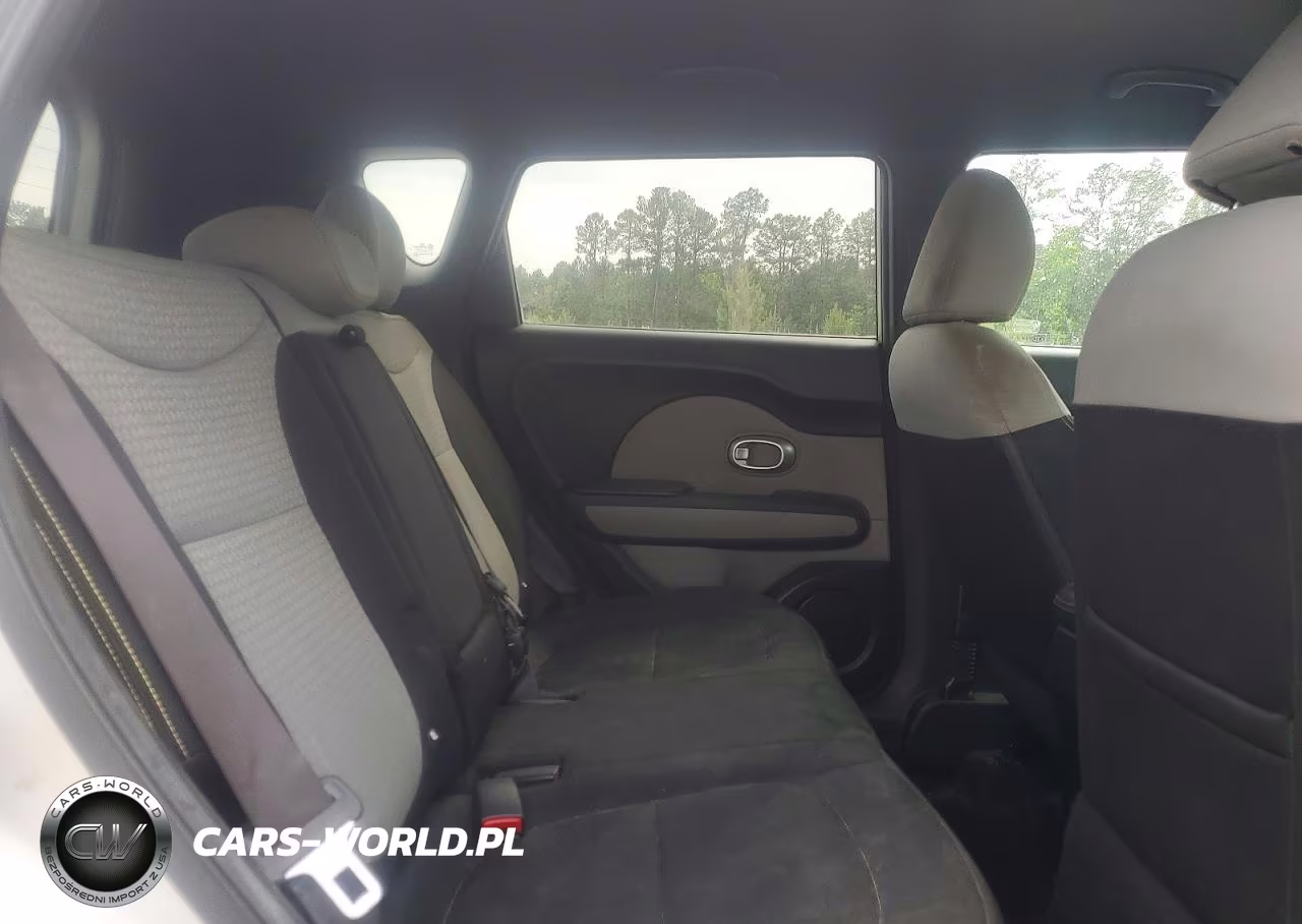 2015 Kia Soul + VIN:KNDJP3A59F7748502 - 11