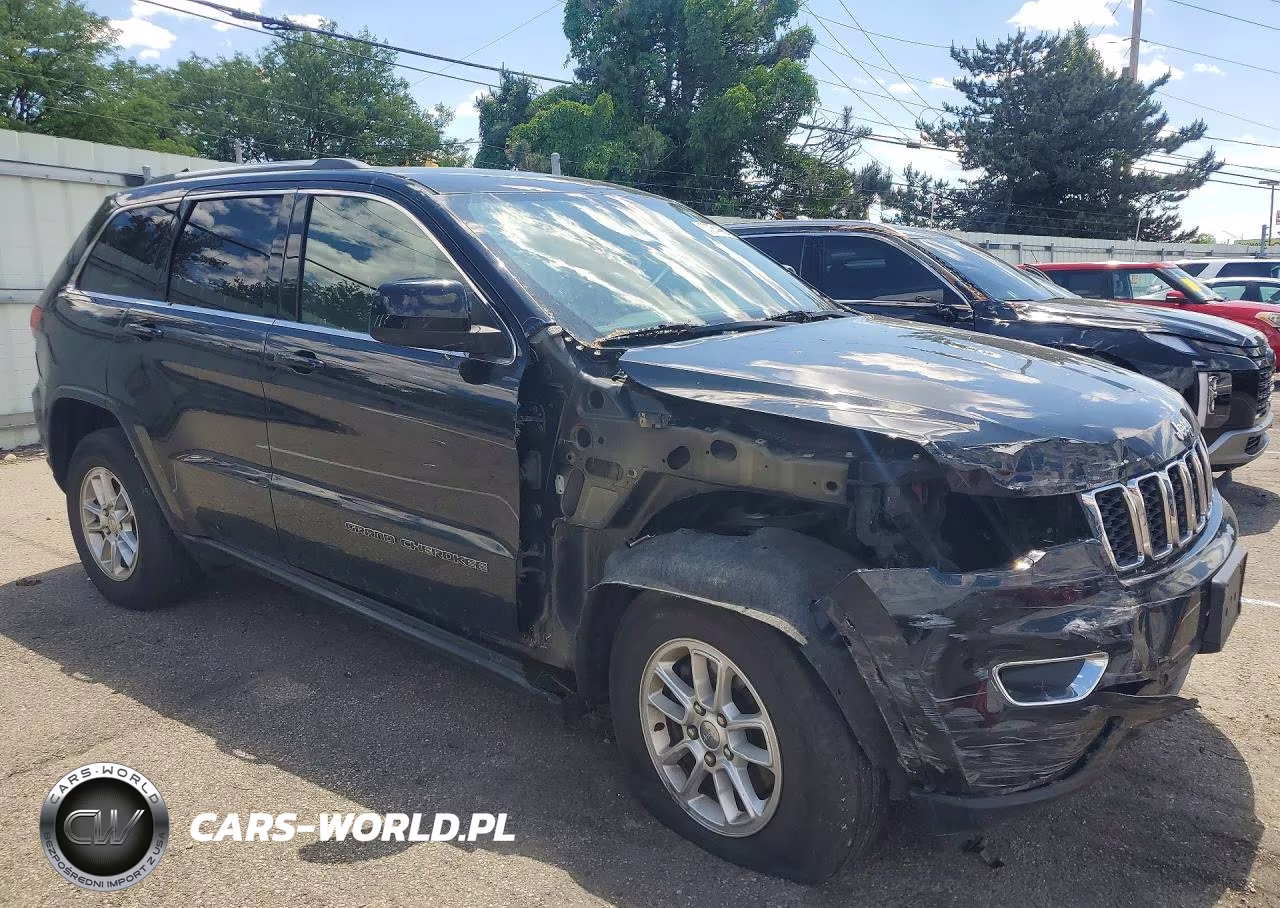 2019 Jeep Grand Cherokee Laredo VIN:1C4RJFAG0KC709161 - 4