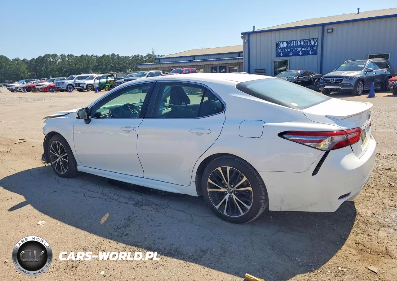 2018 Toyota Camry Se VIN:4T1B11HK4JU045501 - 2