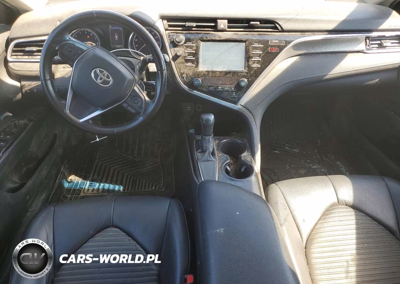 2018 Toyota Camry Se VIN:4T1B11HK4JU045501 - 8
