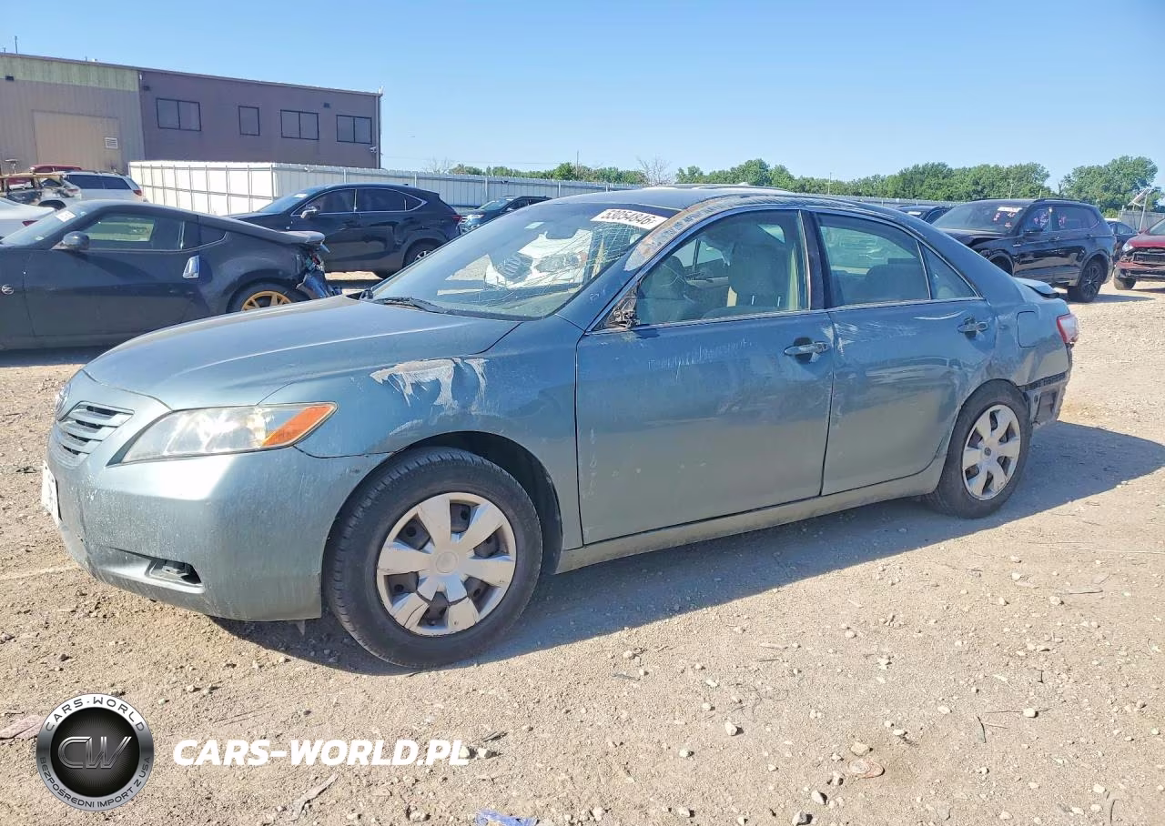 2009 Toyota Camry Le – zdjęcie 1 z 13