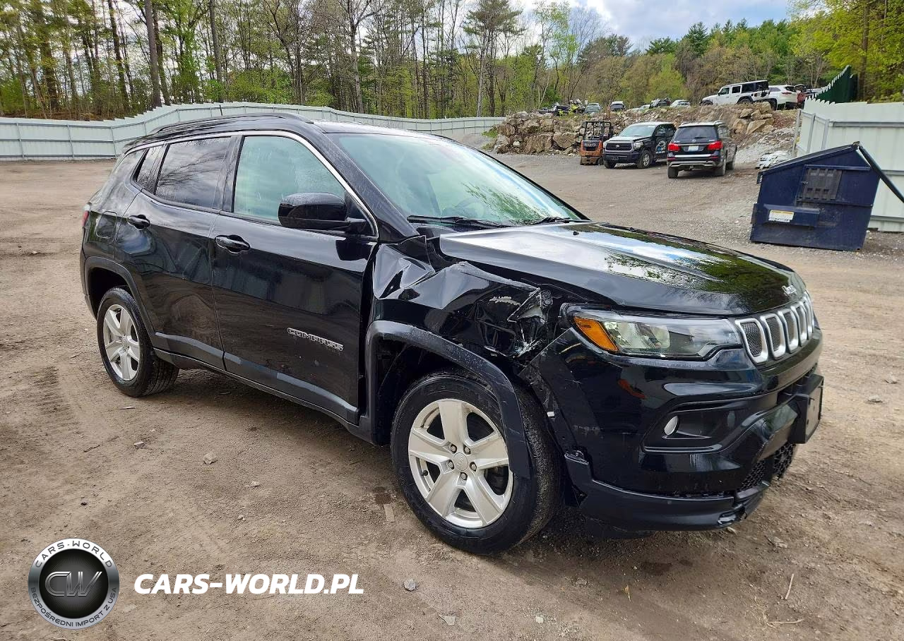 2022 Jeep Compass Latitude VIN:3C4NJDBB5NT114787 - 4