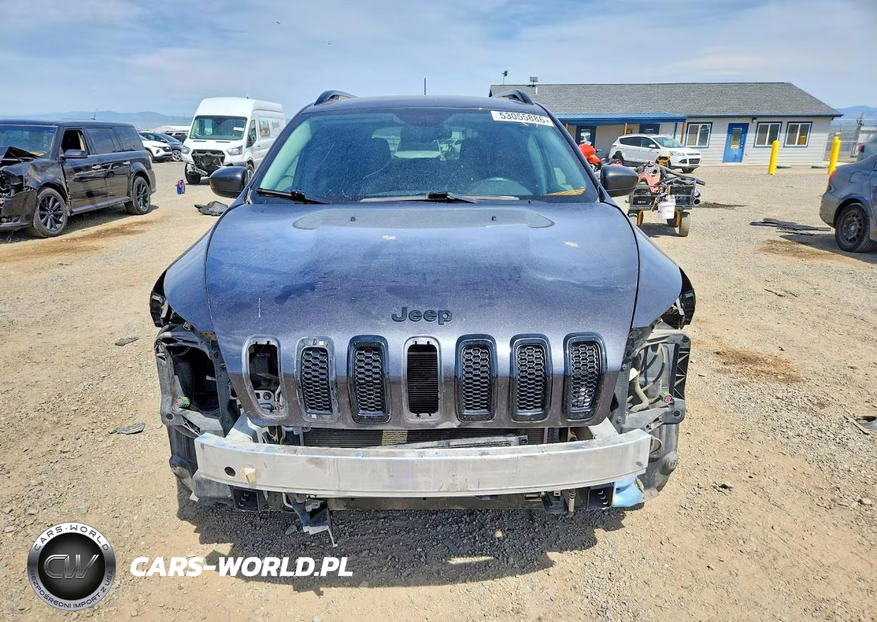 2016 Jeep Cherokee Latitude VIN:1C4PJMCS7GW110857 - 5
