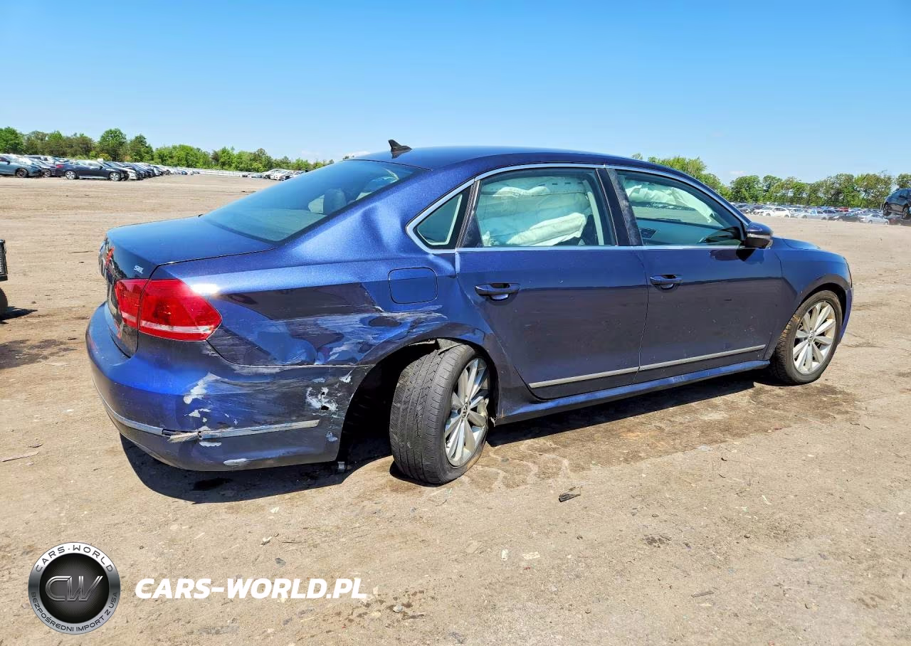 2012 Volkswagen Passat VIN:1VWCP7A38CC035718 - 3
