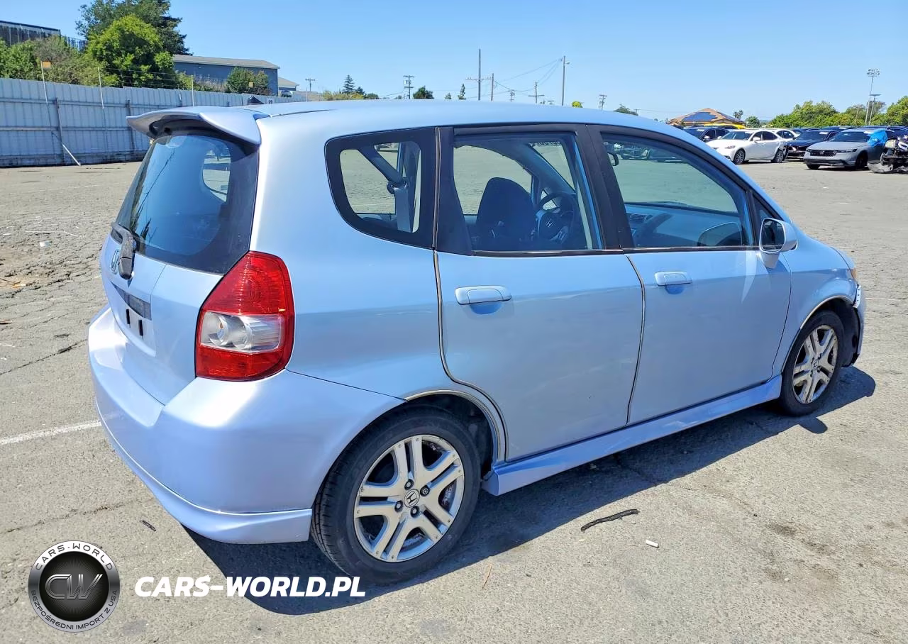 2008 Honda Fit Sport VIN:JHMGD38698S053940 - 3