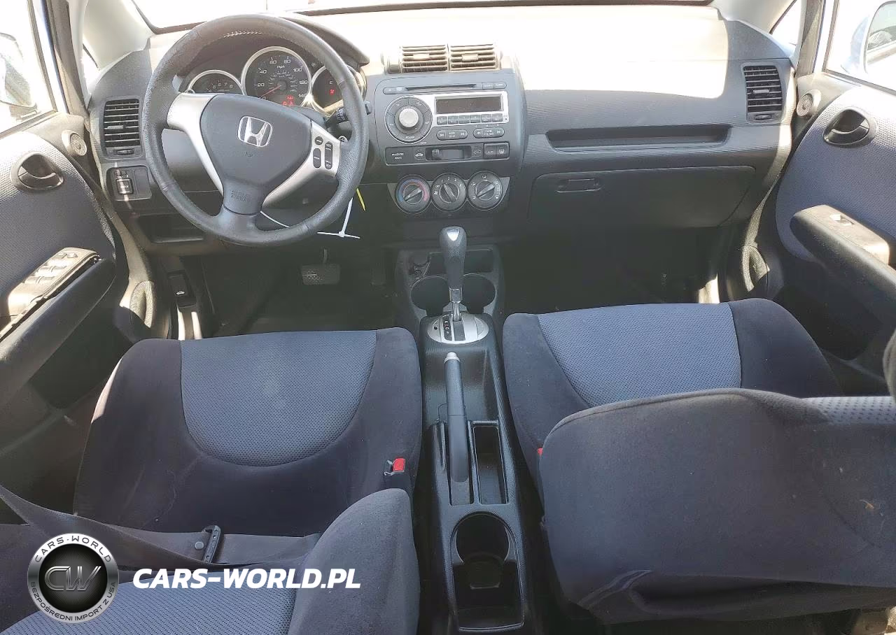 2008 Honda Fit Sport VIN:JHMGD38698S053940 - 8