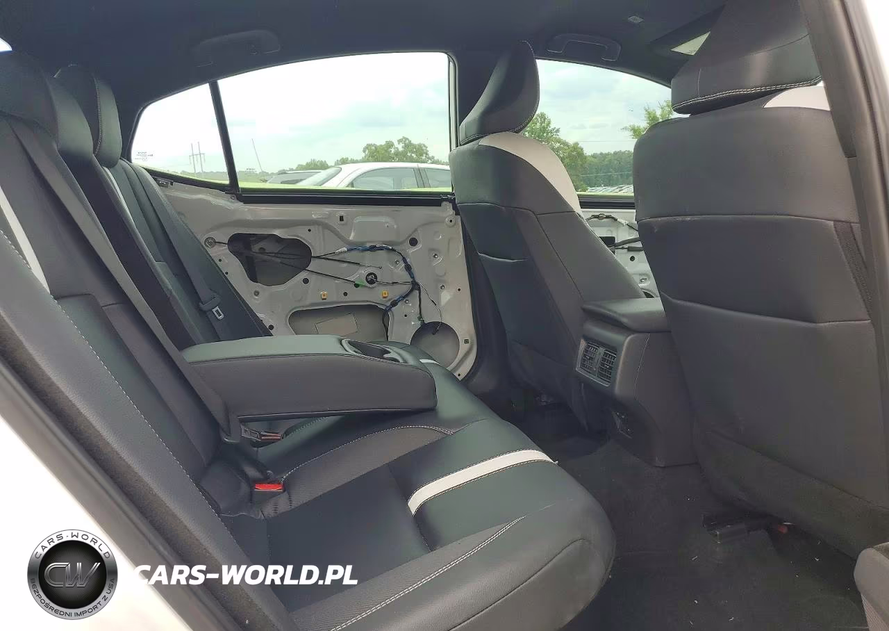 2025 Toyota Camry Se VIN:4T1DAACK0SU518568 - 10