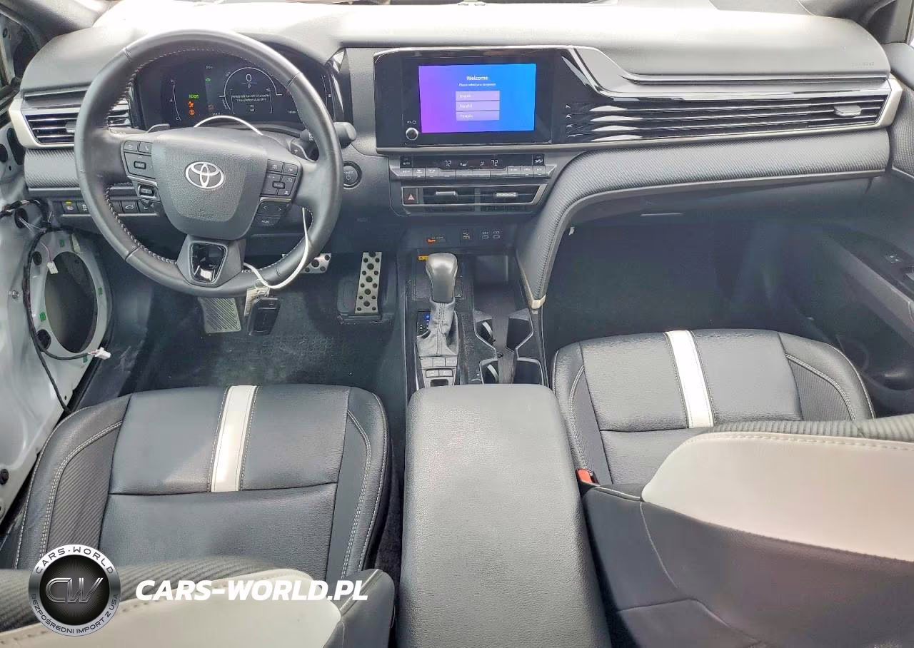 2025 Toyota Camry Se VIN:4T1DAACK0SU518568 - 8