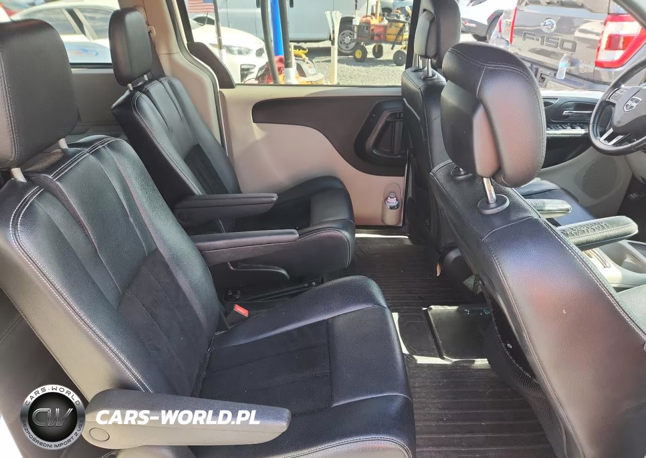 2018 Dodge Grand Caravan Sxt VIN:2C4RDGCG7JR209448 - 11