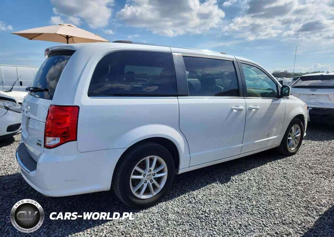 2018 Dodge Grand Caravan Sxt VIN:2C4RDGCG7JR209448 - 3