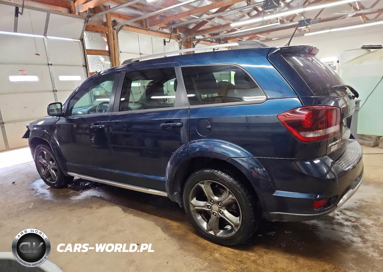 2015 Dodge Journey Crossroad VIN:3C4PDCGB2FT752631 - 2