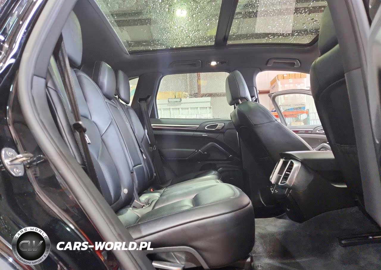 2017 Porsche Cayenne VIN:WP1AA2A21HKA80923 - 11