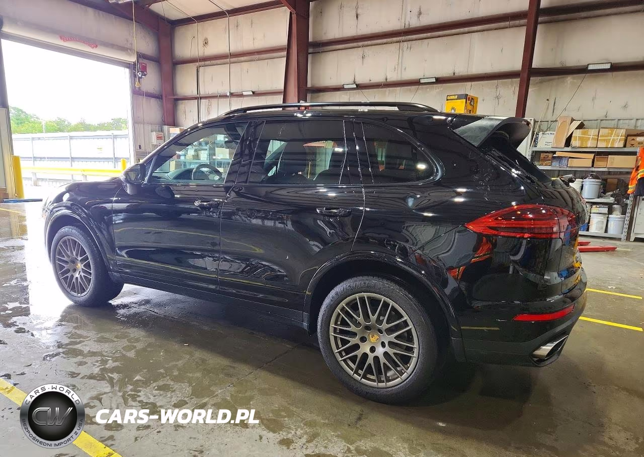 2017 Porsche Cayenne VIN:WP1AA2A21HKA80923 - 2