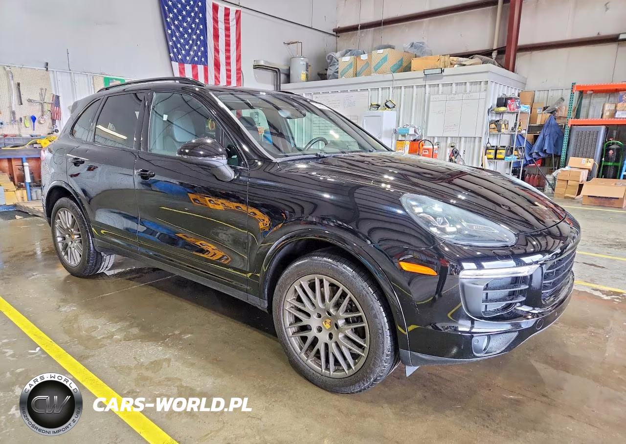 2017 Porsche Cayenne VIN:WP1AA2A21HKA80923 - 4