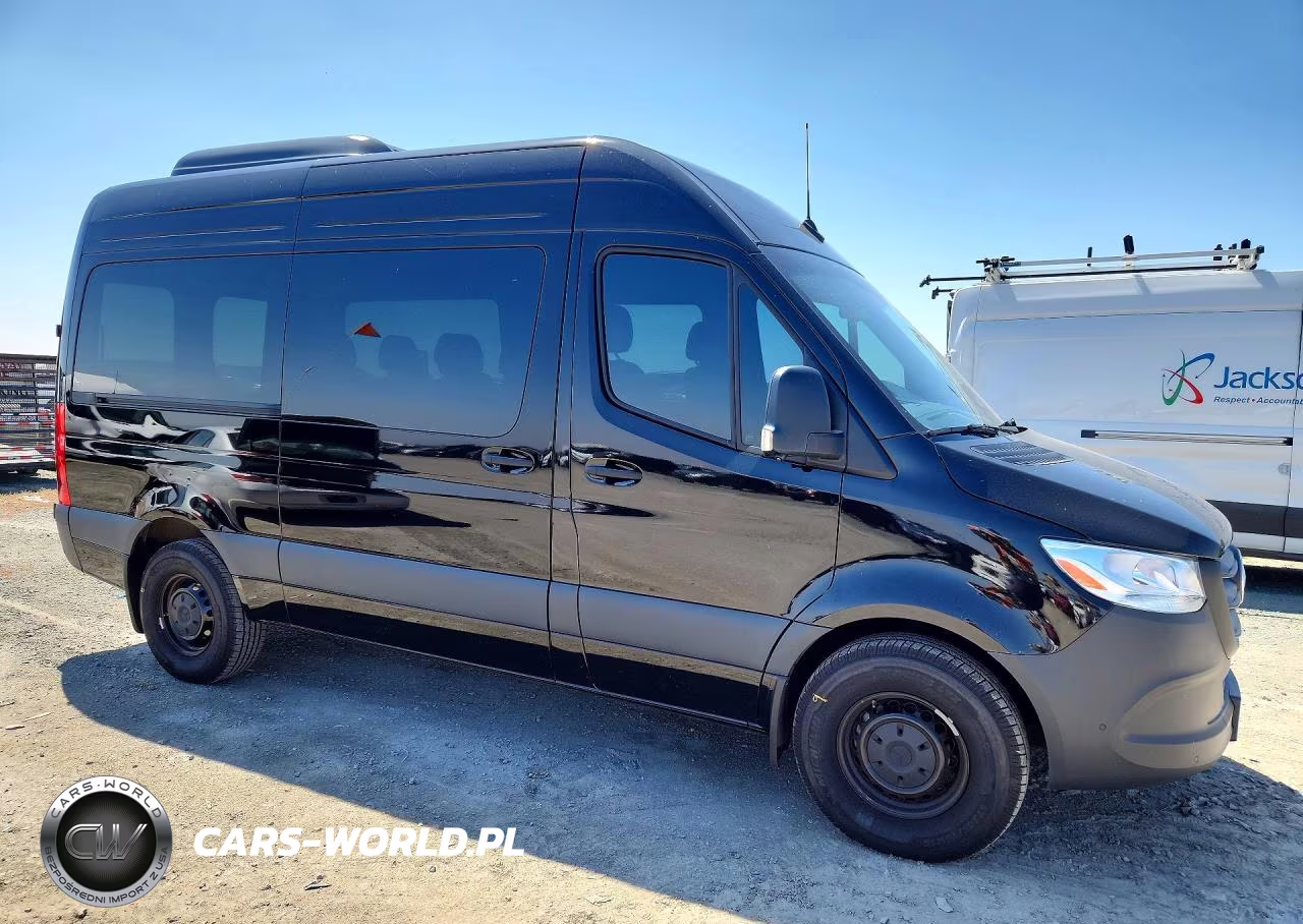 2025 Merz Sprinter 2500 VIN:W1Z4KFHY5SP811710 - 4