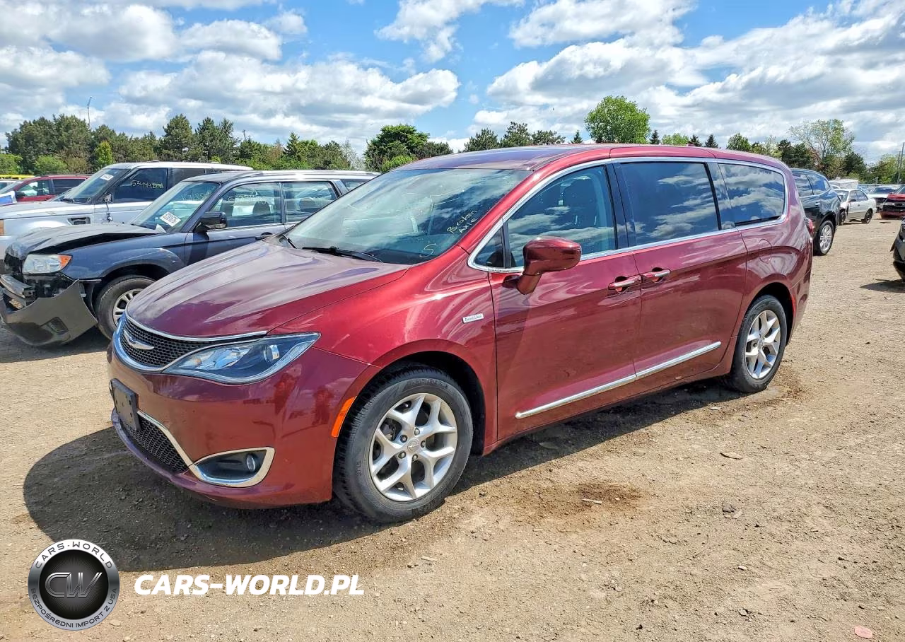 2018 Chrysler Pacifica Touring Plus – zdjęcie 1 z 12