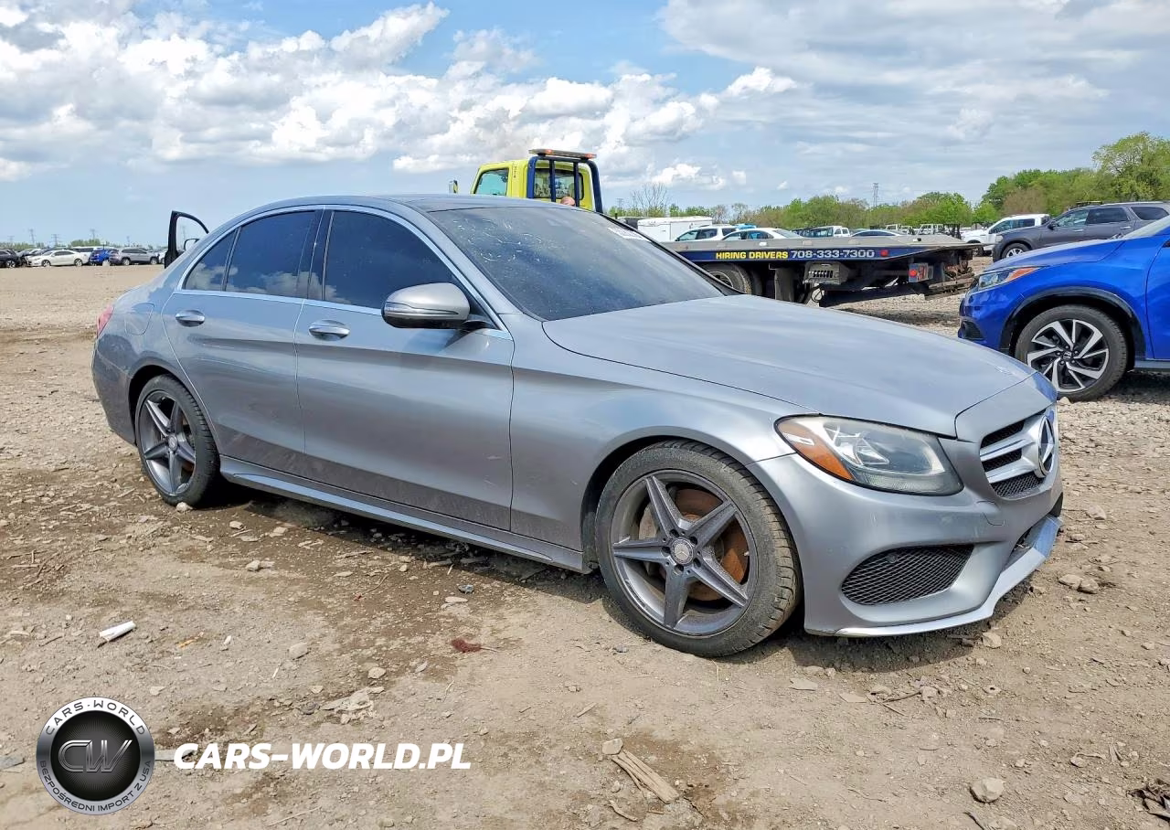 2016 Mercedes-Benz C 300 VIN:55SWF4JB2GU158303 - 4