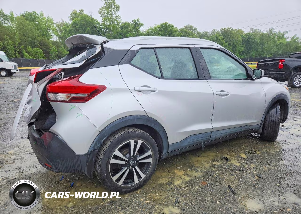 2018 Nissan Kicks Sv VIN:3N1CP5CU7JL541977 - 3
