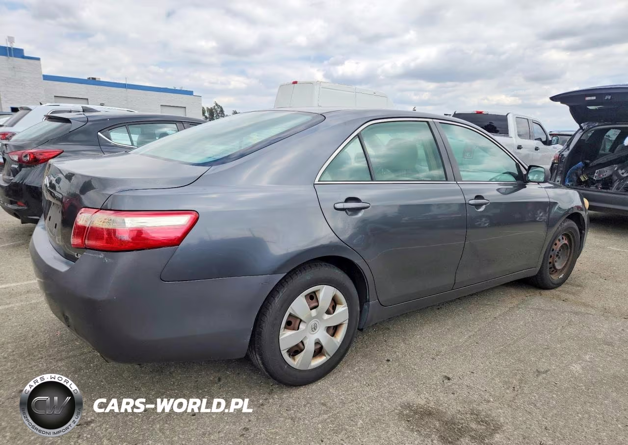 2007 Toyota Camry Le VIN:4T1BE46K77U136005 - 3
