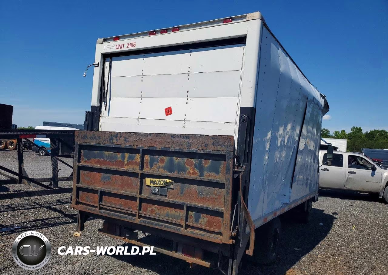 2005 Isuzu Npr Box Truck VIN:JALB4B16357005623 - 4