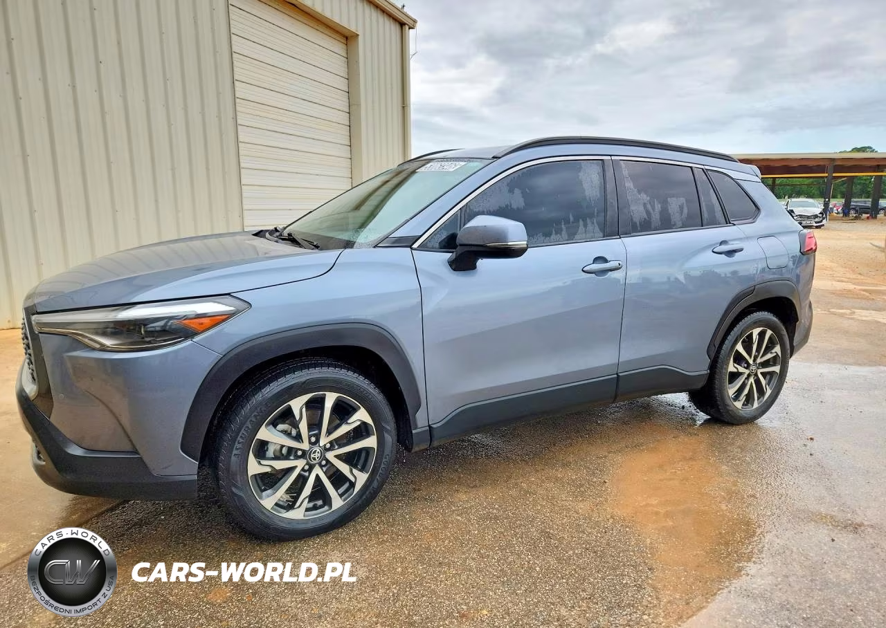 2023 Toyota Corolla Cross Xle