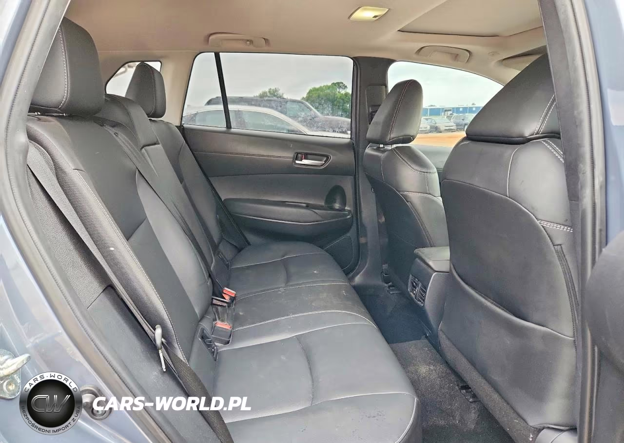 2023 Toyota Corolla Cross Xle VIN:7MUDAABG9PV050049 - 11