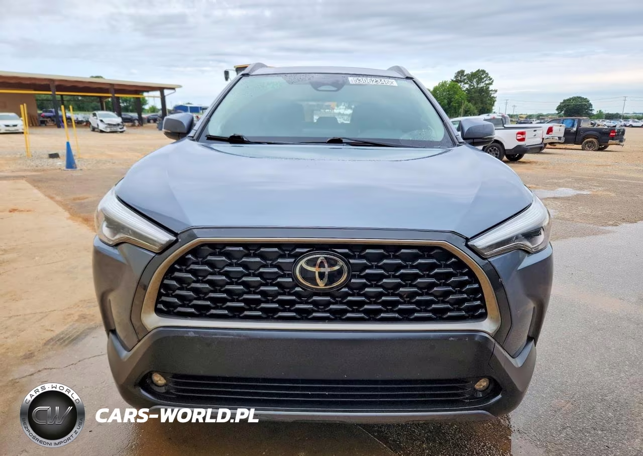 2023 Toyota Corolla Cross Xle VIN:7MUDAABG9PV050049 - 5