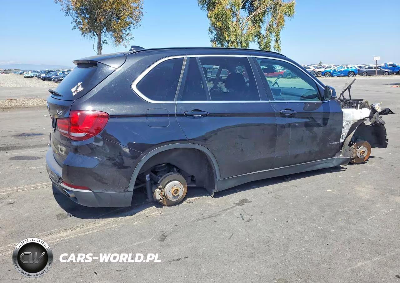 2016 BMW X5 xDrive35I VIN:5UXKR0C5XG0P22803 - 3