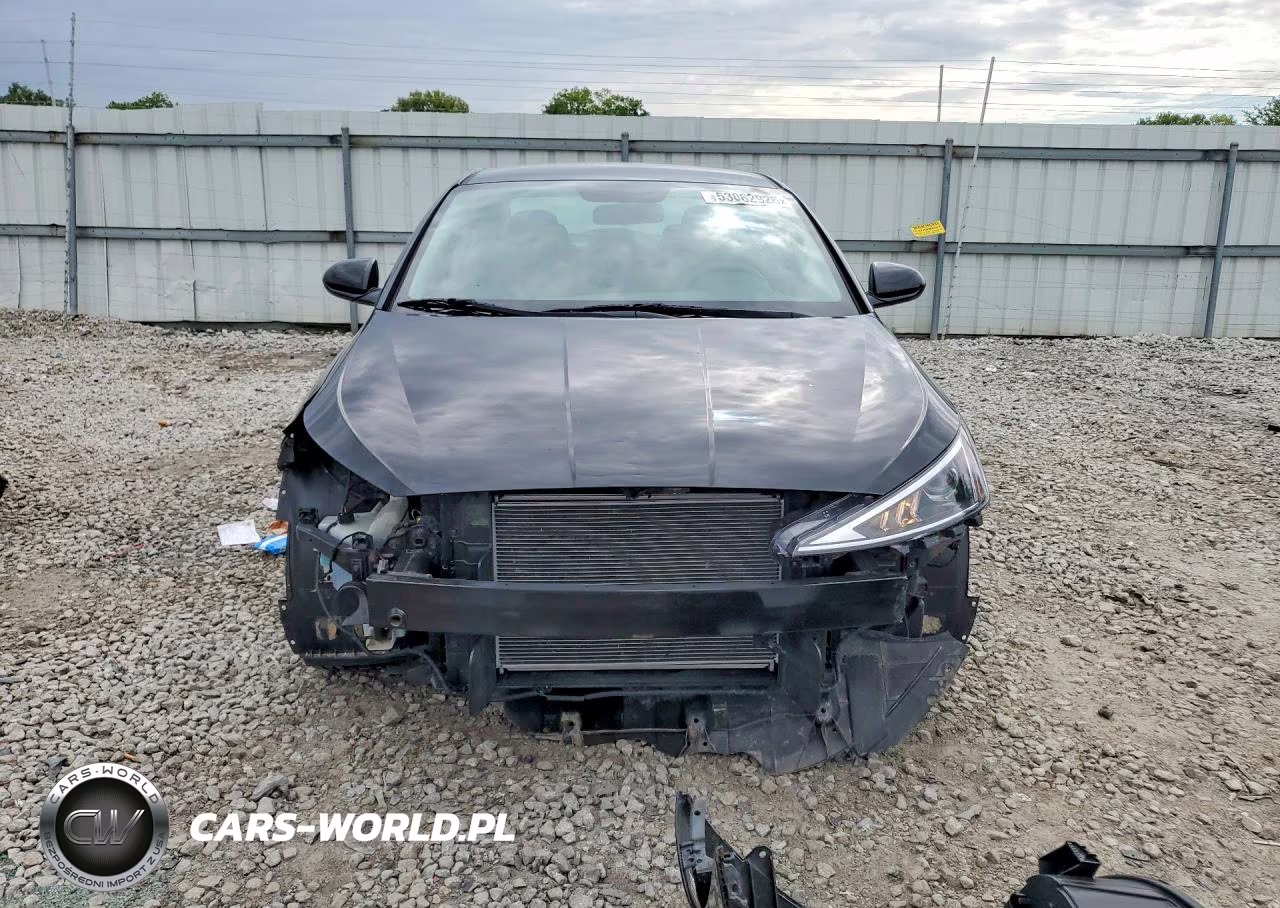 2019 Hyundai Elantra Se VIN:KMHD74LFXKU758679 - 5
