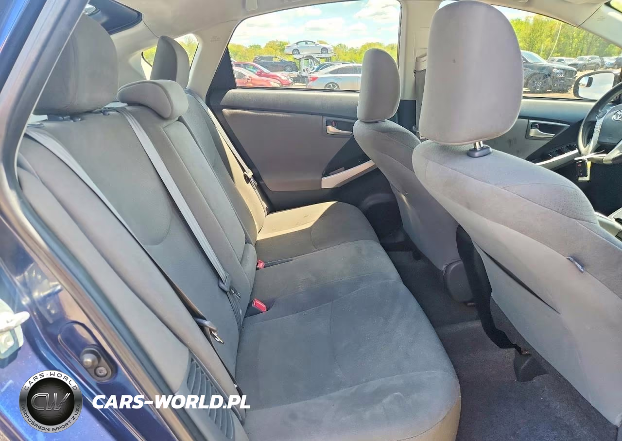 2014 Toyota Prius Three VIN:JTDKN3DU8E1834494 - 10