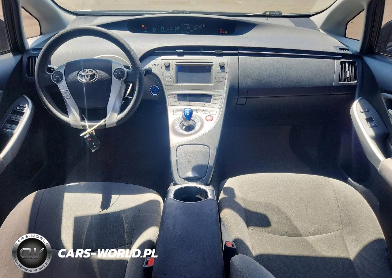 2014 Toyota Prius Three VIN:JTDKN3DU8E1834494 - 8