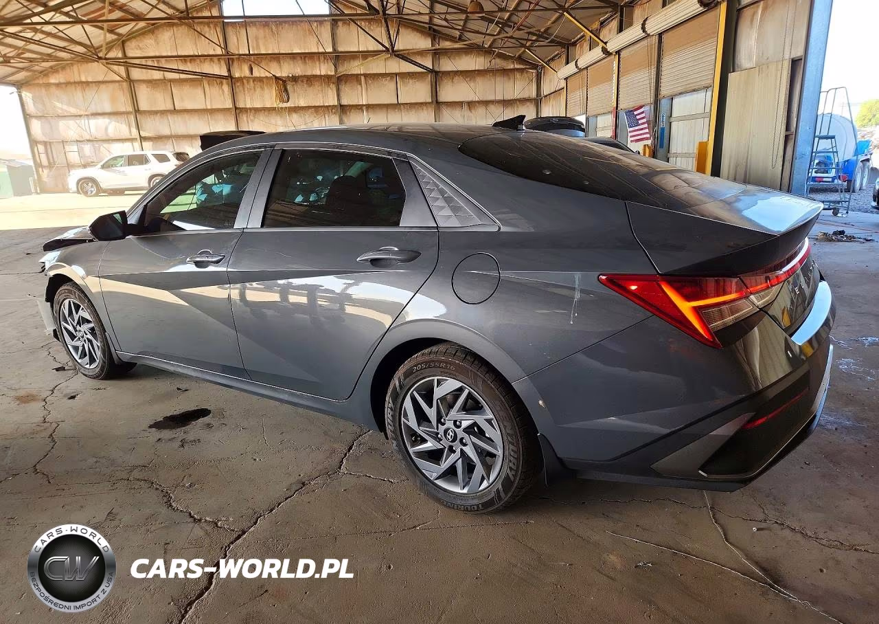 2024 Hyundai Elantra Blue VIN:KMHLM4DJ6RU101511 - 2