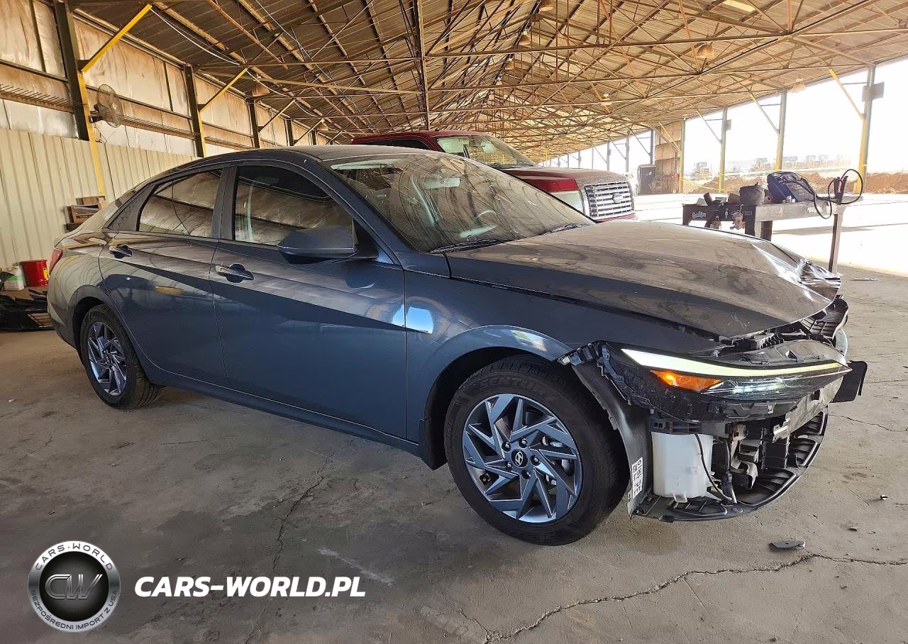 2024 Hyundai Elantra Blue VIN:KMHLM4DJ6RU101511 - 4