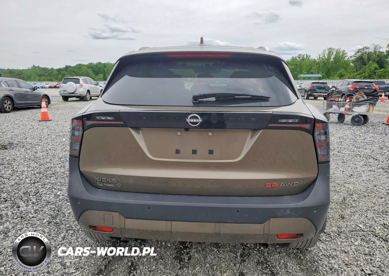 2025 Nissan Kicks Sr VIN:3N8AP6DBXSL370302 - 6