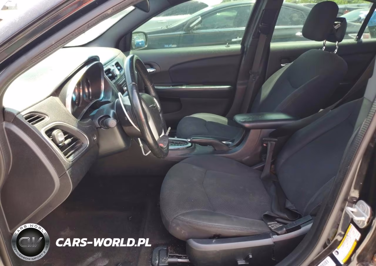 2013 Chrysler 200 Touring VIN:1C3CCBBB8DN713823 - 7