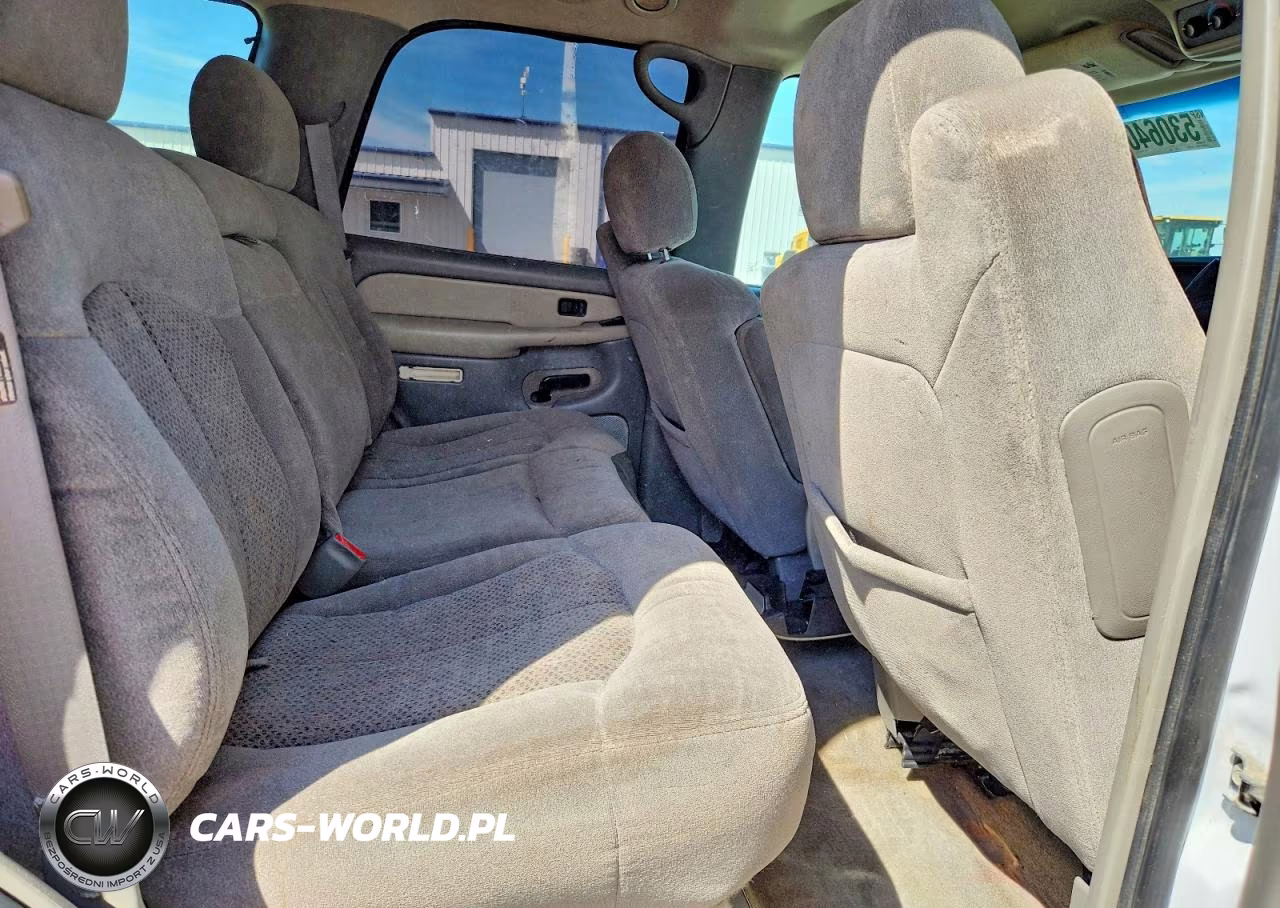 2005 Chevrolet Tahoe C1500 VIN:1GNEC13Z85R253834 - 11