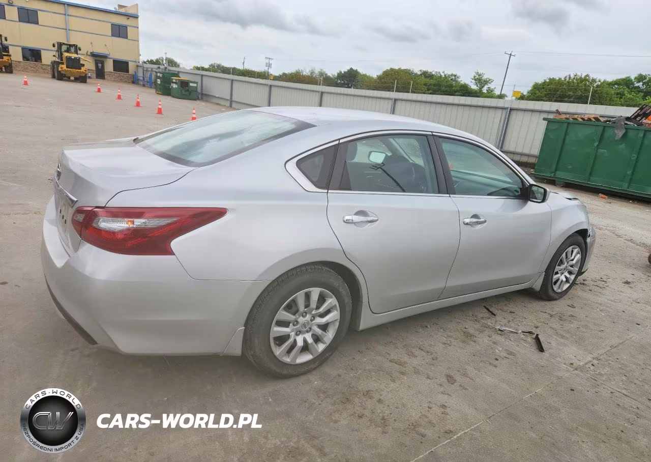2018 Nissan Altima 2.5 S VIN:1N4AL3AP5JC258433 - 3