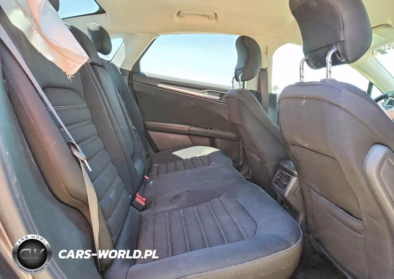 2015 Ford Fusion Se VIN:3FA6P0H7XFR105263 - 10