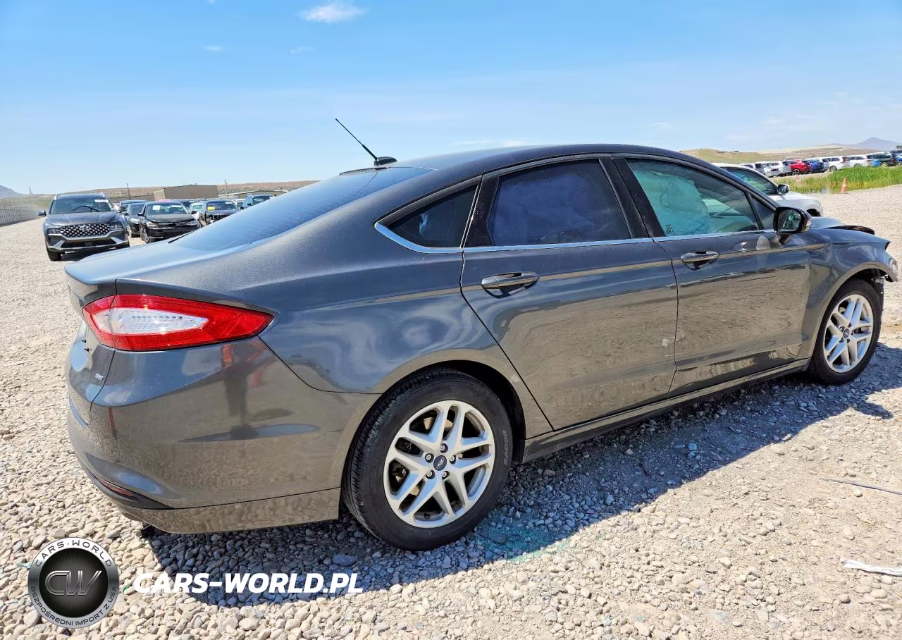 2015 Ford Fusion Se VIN:3FA6P0H7XFR105263 - 3