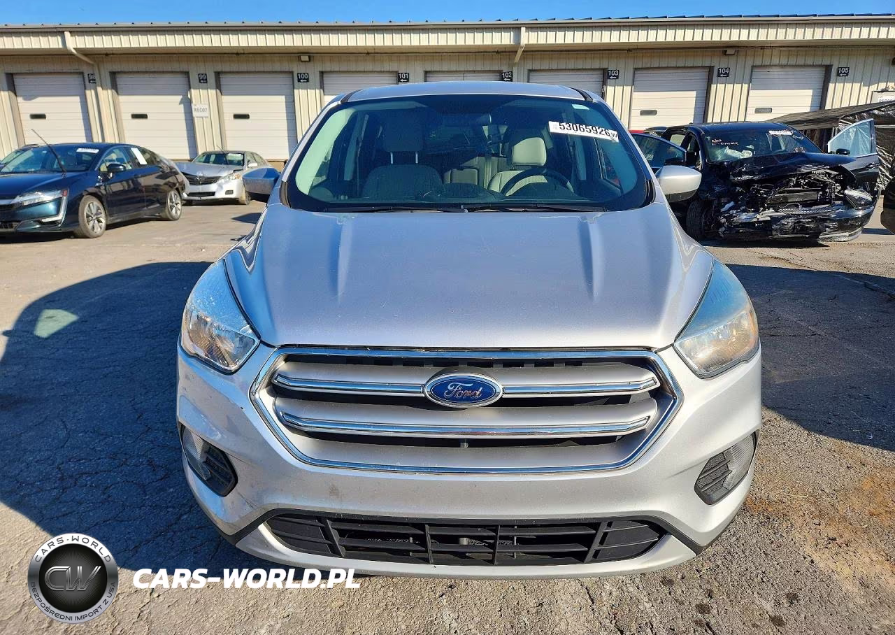 2017 Ford Escape Se VIN:1FMCU0GDXHUA92373 - 5