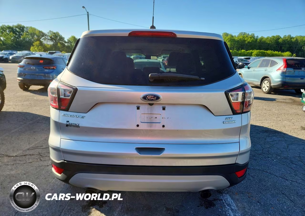 2017 Ford Escape Se VIN:1FMCU0GDXHUA92373 - 6