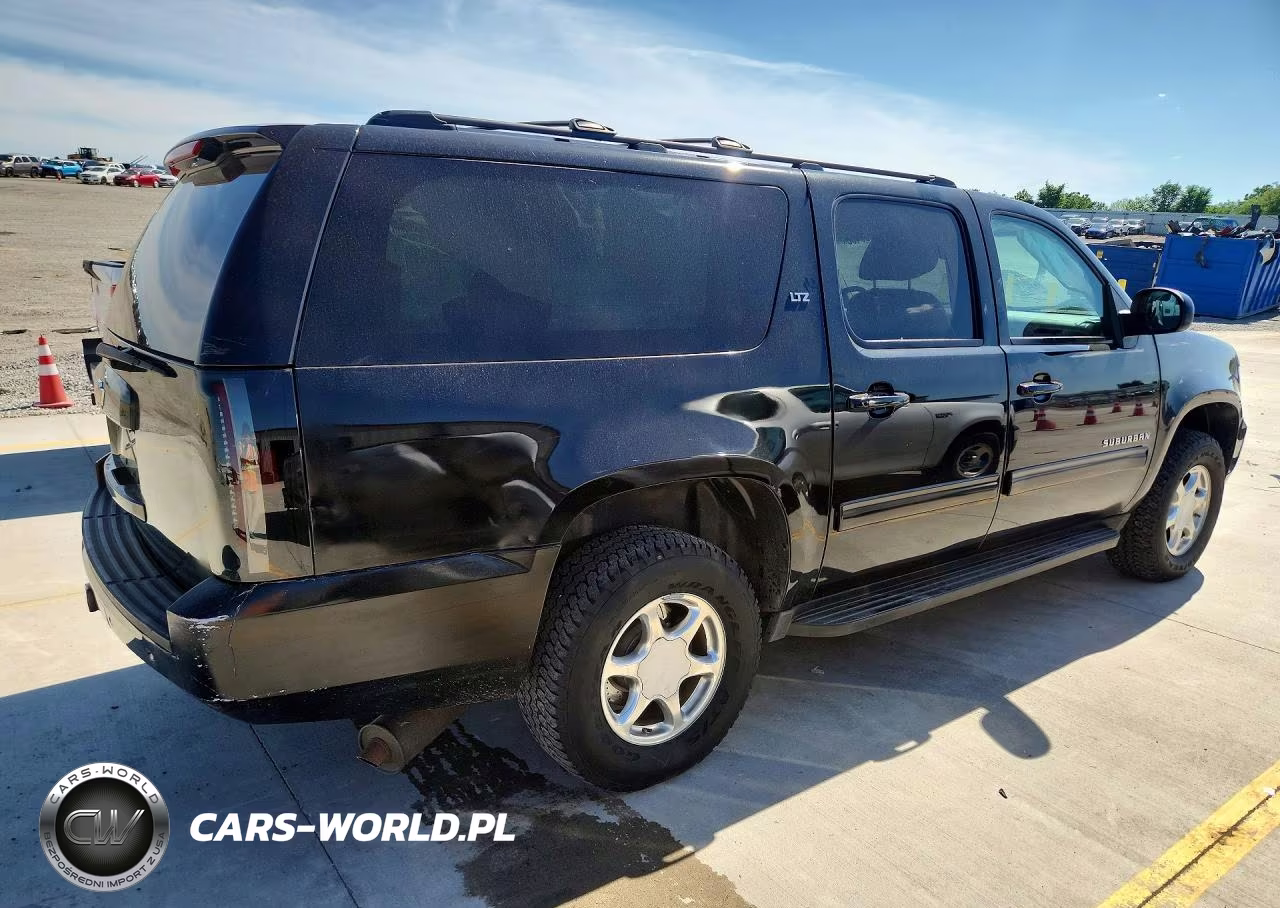 2014 Chevrolet Suburban K1500 Lt VIN:1GNSKJE70ER103363 - 3