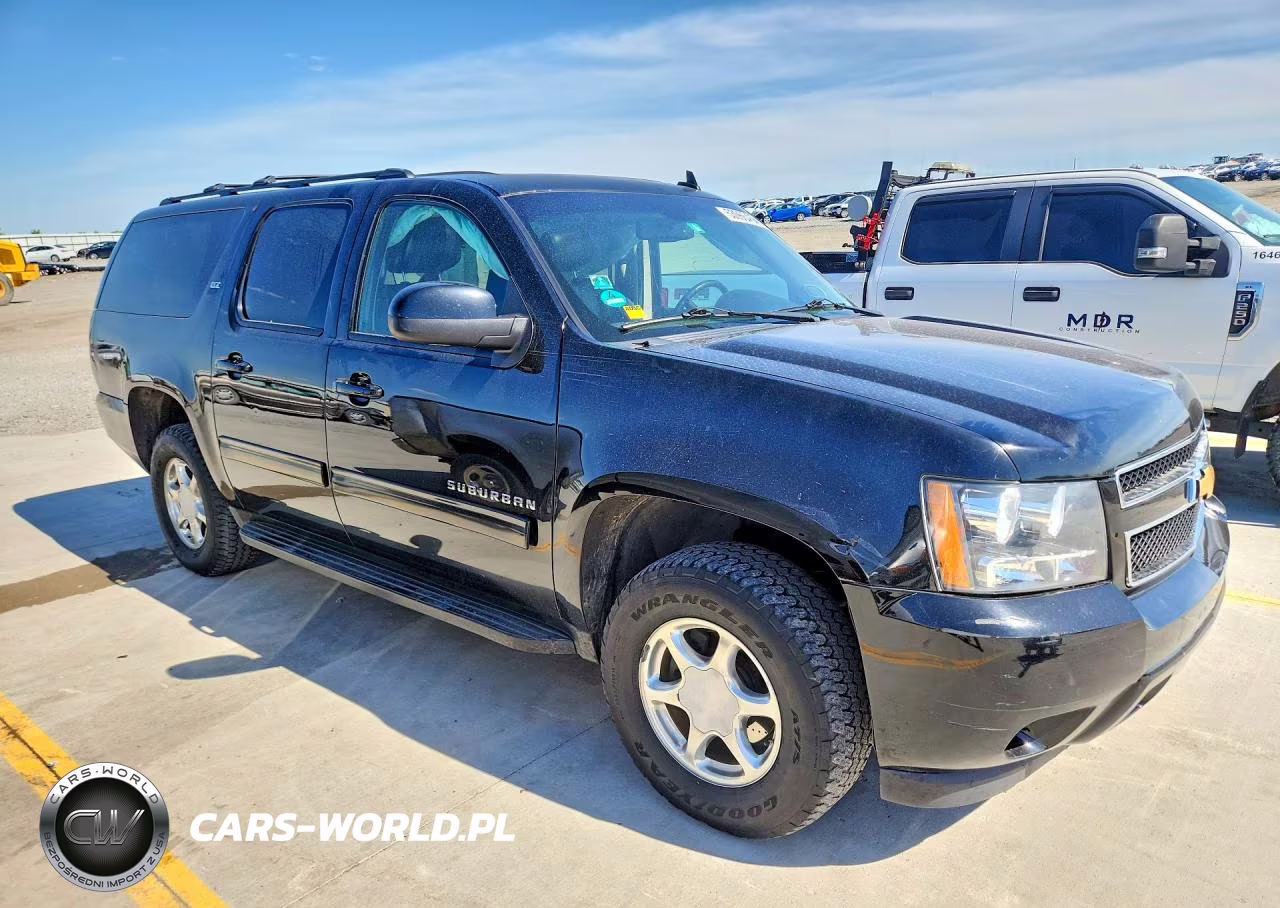 2014 Chevrolet Suburban K1500 Lt VIN:1GNSKJE70ER103363 - 4