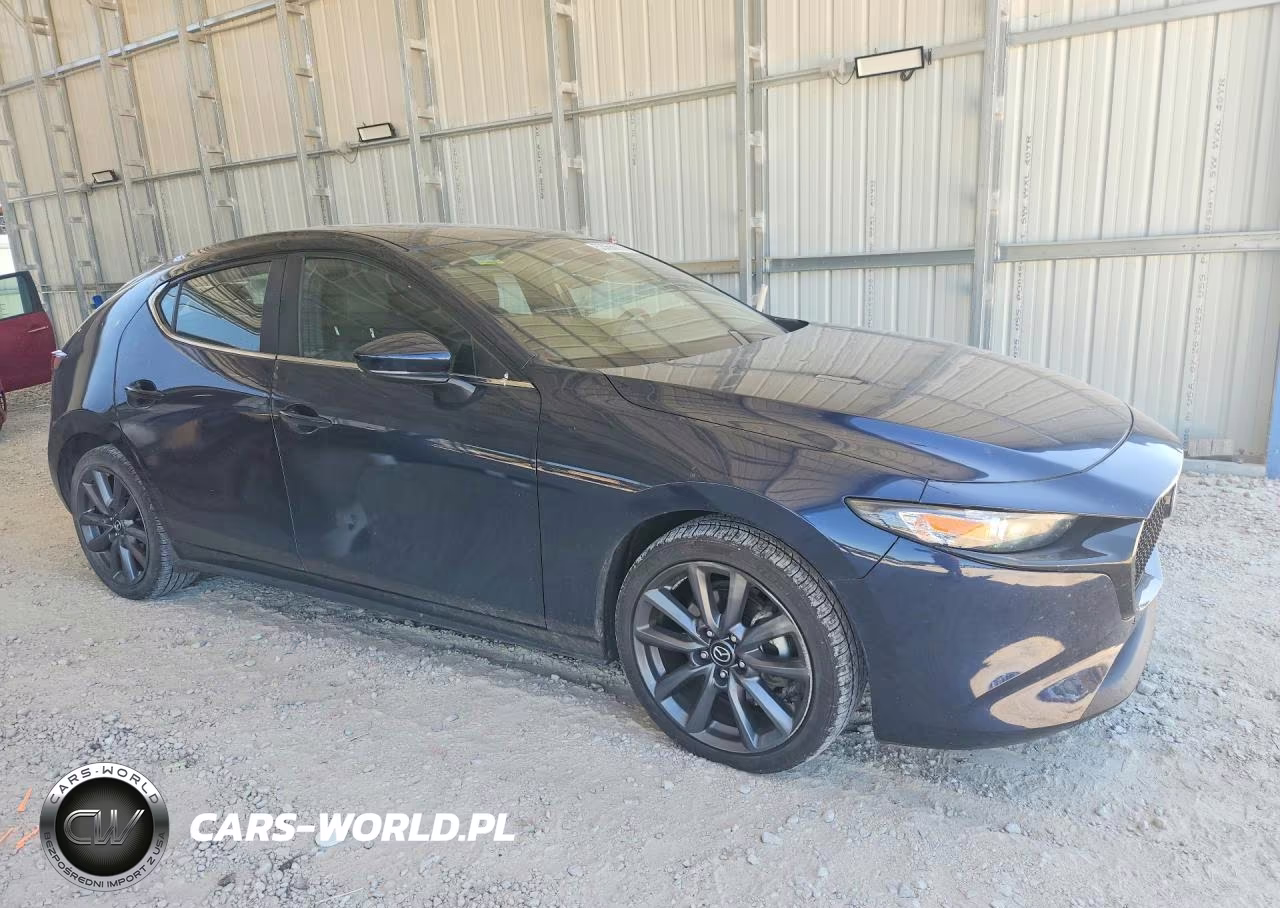 2022 Mazda 3 Preferred VIN:JM1BPBLL1N1517024 - 4