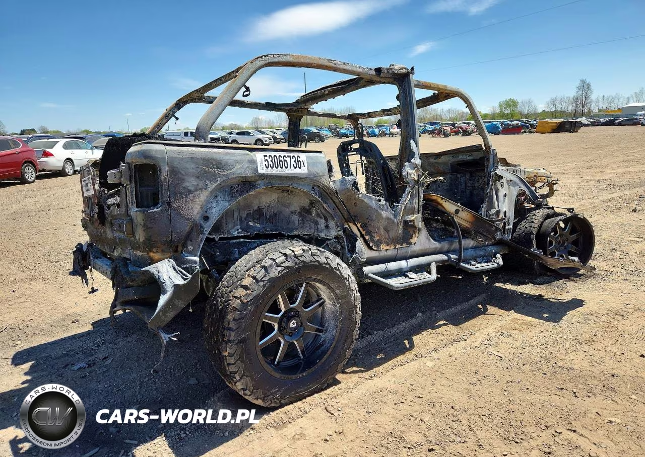 2020 Jeep Wrangler Unlimited Sport VIN:1C4HJXDG4LW170847 - 3