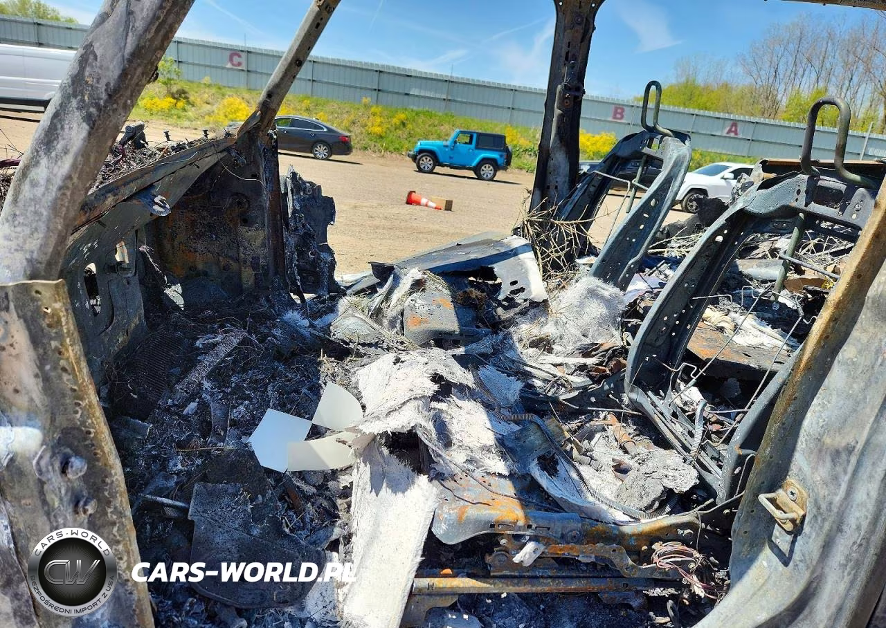 2020 Jeep Wrangler Unlimited Sport VIN:1C4HJXDG4LW170847 - 7