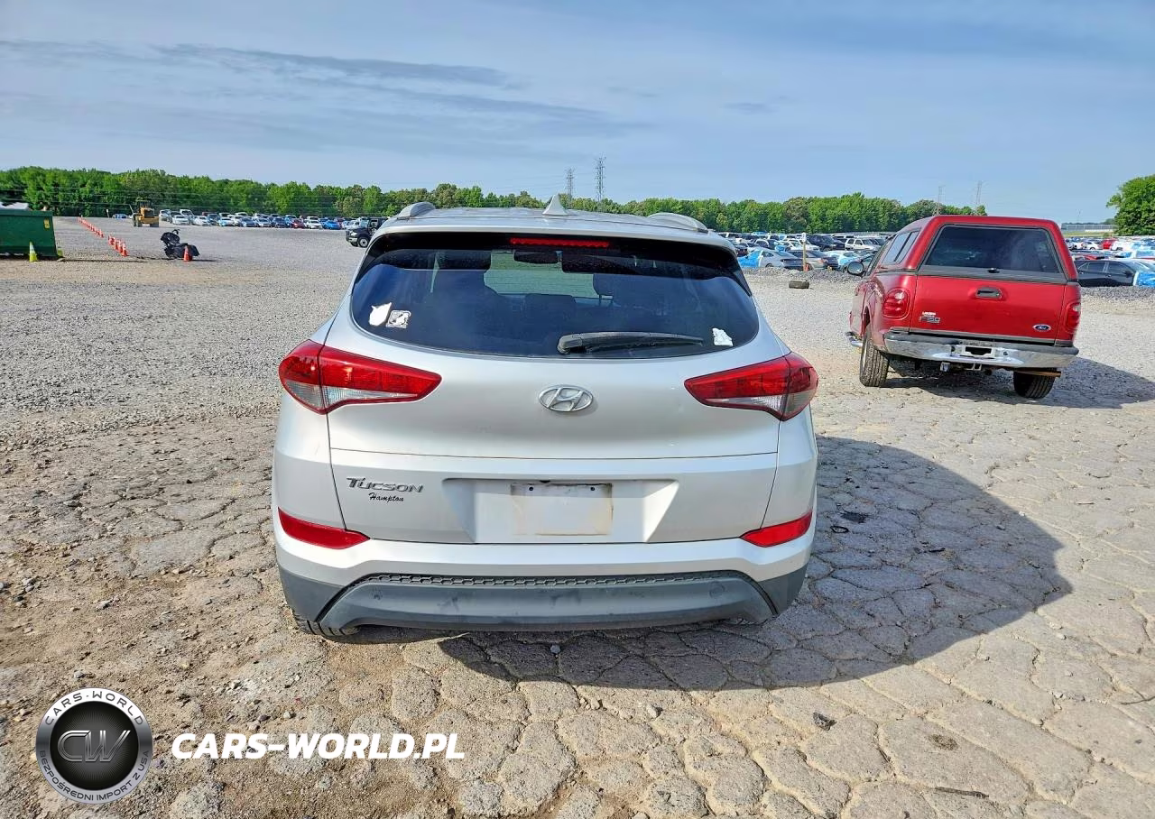 2018 Hyundai Tucson VIN:KM8J33A42JU633006 - 6