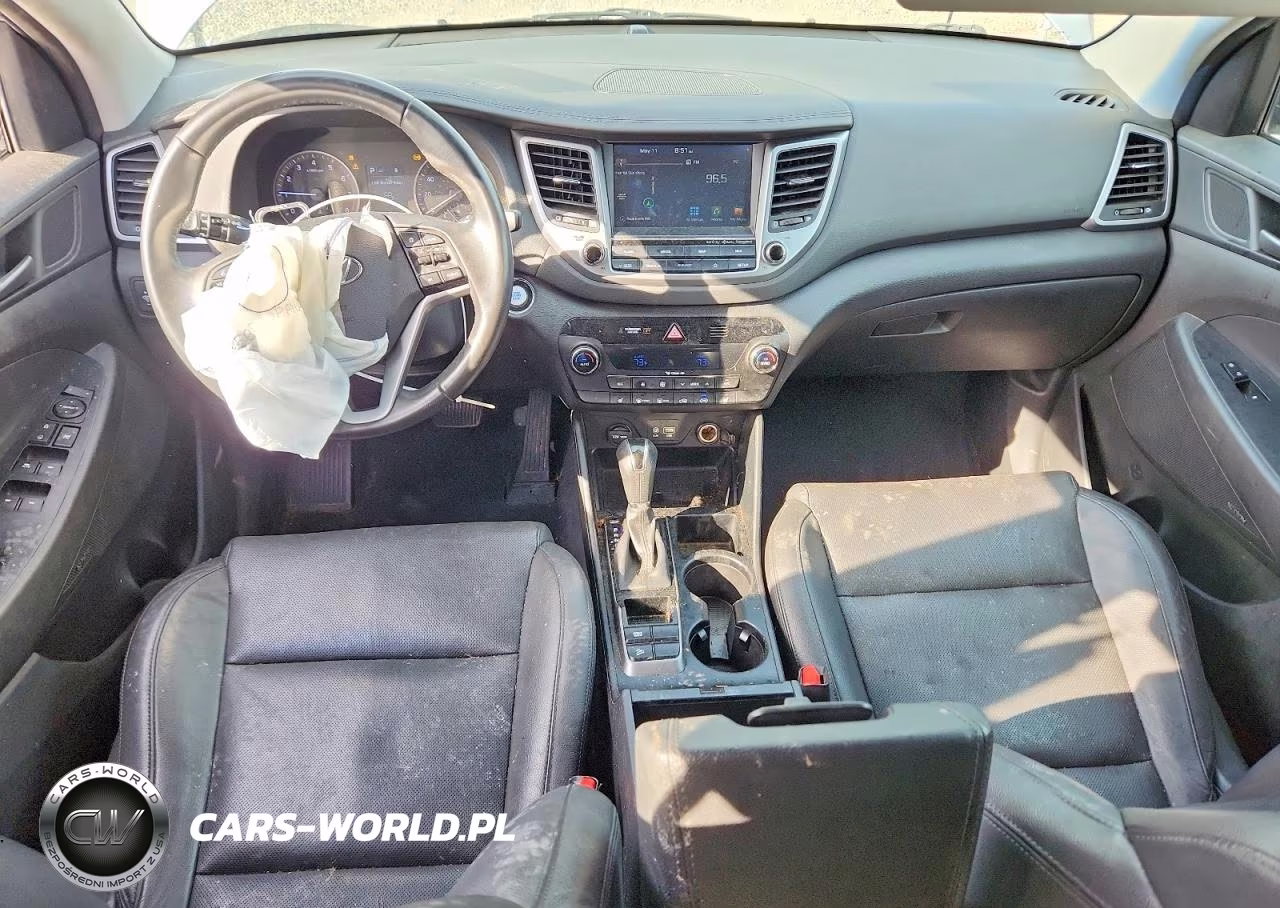 2018 Hyundai Tucson VIN:KM8J33A42JU633006 - 8